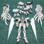 Gundam MG 1:100 Wing Zero Snow White Prelude Supernova