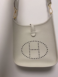 Evelyne 23 bag 奶昔白