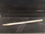 St dupont classic pen都彭原子筆。Silver plated.with box,正常，原廠筆芯。