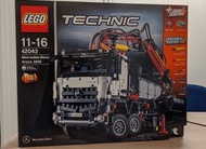 全新 LEGO Technic Mercedes-Benz Arocs  42043