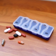 medi 7-Day Small Pill Box Seven-Day Portable Sub-Packing Compartment Portable Moisture-Proof Daily M