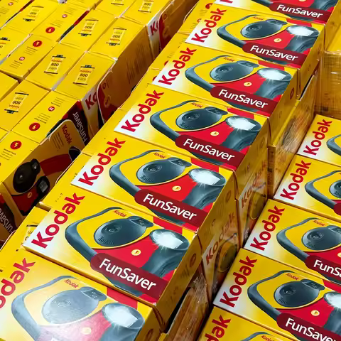 Kodak Single Use One Time Disposable Film Camera Kodak Fun Saver 27 Sheets Exposure Photos ( Dayligh