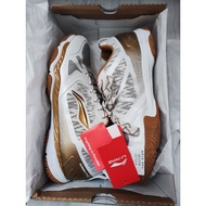PUTIH Lining Ranger Lite Z1 White Gold Sz 45
