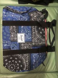 Herschel 全新旅行袋