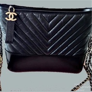 Chanel Gabrielle 黑色斜線bag