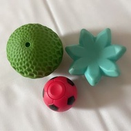 哈密瓜造型硅膠軟質按摩球+花造型硅膠底座+紅色足球指尖陀螺合售@c529