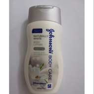 Johnson's Body Care Naturally White Body Lotion Brightening 100ml