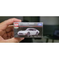 Tomica Premium Toyota 2000GT