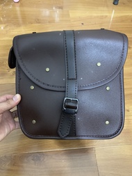 Túi Da Size Trung Lớn treo hông Xe Máy Bộ 2 Cái (Kt:25x25x10)