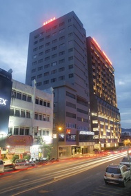 怡東飯店 (Hotel Excelsior)