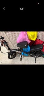 摺疊電動單車