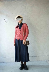 尋寶古著-Charles Jourdan莓果紅親膚開襟針織外套