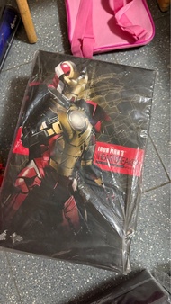 Hot Toys Iron Man 3 Mark 17 Heartbreaker MMS212