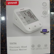 [NEW PACKAGING] YUWELL ELECTRONIC BP MONITOR YE670A [5 YEARS WARRANTY]