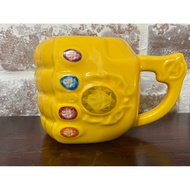 Second-Hand Out Of Print 711 Merchandise 7-ELEVEN Avengers Yellow Thanos Gloves Marvel Mug