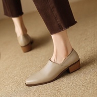 Fashionable women sheepskin loafer
