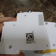 MCB SCHNEIDER IC60H 4P 1A 10KA A9F84401