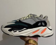 Yeezy700 初代