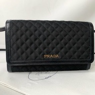 PRADA 尼龍菱格紋WOC