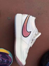 Nike Book1
