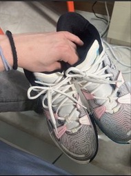 Nike Kyrie 7 籃球鞋