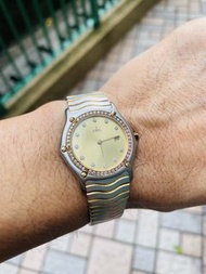 正版正貨 靚仔EBEL 原裝鑽石圈18k 金鋼石英錶，帶足格夠長，表頭 33mm size 男女合用，淨表有旅行盒