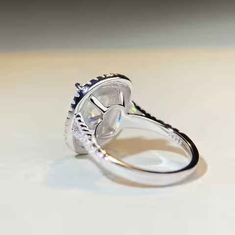 Luxury 18K white gold solid platinum PT950 Women's pigeon egg 4 karat diamond ring