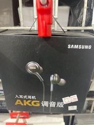AKG 耳機