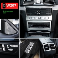 Suitable for Mercedes-Benz 09-15 Two-Door E-Class W207 coupe coupe e200 e260 e300 Central Control In