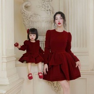 Anna & Chloe red solid velvet dress with flared form, size 8kg to 70kg, suitable for Tet, Christmas,