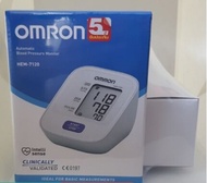 Omron เครื่องวัดความดัน รุ่น HEM-7120 (แถม Adapter+ถ่าน) รับประกันศูนย์ 5 ปี