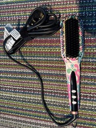 Amika iRED flash Fix Straightening Brush