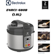 Electrolux E4RC1-680B (1.8L) Rice cooker（UltimateTaste 300）