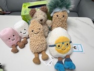 現貨🩷新年特價🔥🧧‼️Jellycat花生公仔｜jellycat滑雪花生|jellycat狗仔kc |jellycat棉花糖公仔|jellycat潛水蛋|全新正版