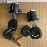 #摩托车配件后尾箱锁牌 Universal Lock Cylinder Single Lock Cylinder Tail Box Lock Cylinder Storage Box Tail Box