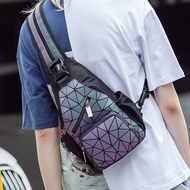 Men's And Women's Usable Messenger Bag 2022 New Fashion All-Match Waist Bag Laser Geometric Chest Bag Outdoor Reflective Waist Bag 【SEY】