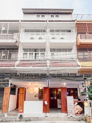 มูชิ รีแล็กซ์ ลาโซมมิวร์ (Moochi Relax L'Assommior)