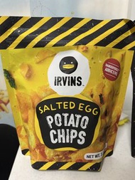 IRVINS SALTED EGG POTATO CHIPS (95G) 新加坡鹹蛋黃薯片