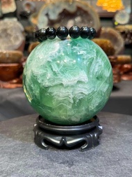 fluorite ball natural stone polished from brazil🔮天然大颗绿萤石球 净重3kg 带些彩光 🆓底座 球径ball : 11.5cm 含底座高with
