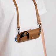 moz瑞典 駝鹿 防潑水 皮革 眼鏡包(餅乾色)