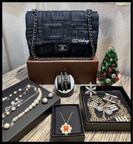 ⚛️現貨銅鑼灣店⚛️ Chanel Denim Jumbo Flap bagHermes LV Gucci Prada  bag vintage bag watch wallet necklace b