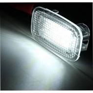 2pcs Applicable to Mercedes-Benz w204 W164/X164/W169 5D C197 2D 18LED Doorway Light
