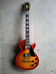 กีต้าร์ไฟฟ้า Gibson Lespaul Custom Sunburst Cherry 💥จัดโปรลดราคาพิเศษ จัดส่งในไทย