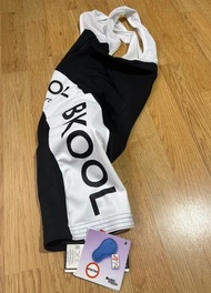 Bkool 西班牙 品牌的自行車吊帶褲 抗菌襯墊