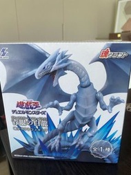 青眼白龍figure 原裝