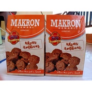 Chocolate Walnut Macron