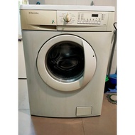 [Bekas] Mesin Cuci Electrolux 7 Kg Tipe Ewf1084 Surabaya