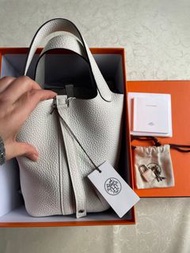Hermes Picotin 18 白色tc leather stamp b