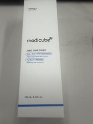 Medicube zero pore toner