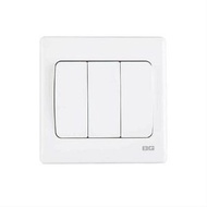 BG ELECTRICAL - 插座 纖薄3鍵雙向10AX開關 白色 三位三鍵三掣 3位3鍵 3-Way三路三向三路三通三行電燈制 抽氣扇掣 床頭燈掣 電視櫃燈掣 電掣開關制 經典固定螺絲開關 86型